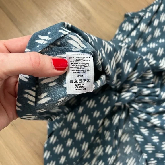 LOFT Blue Sleeveless Top with Tie Front - Picture 7 of 7